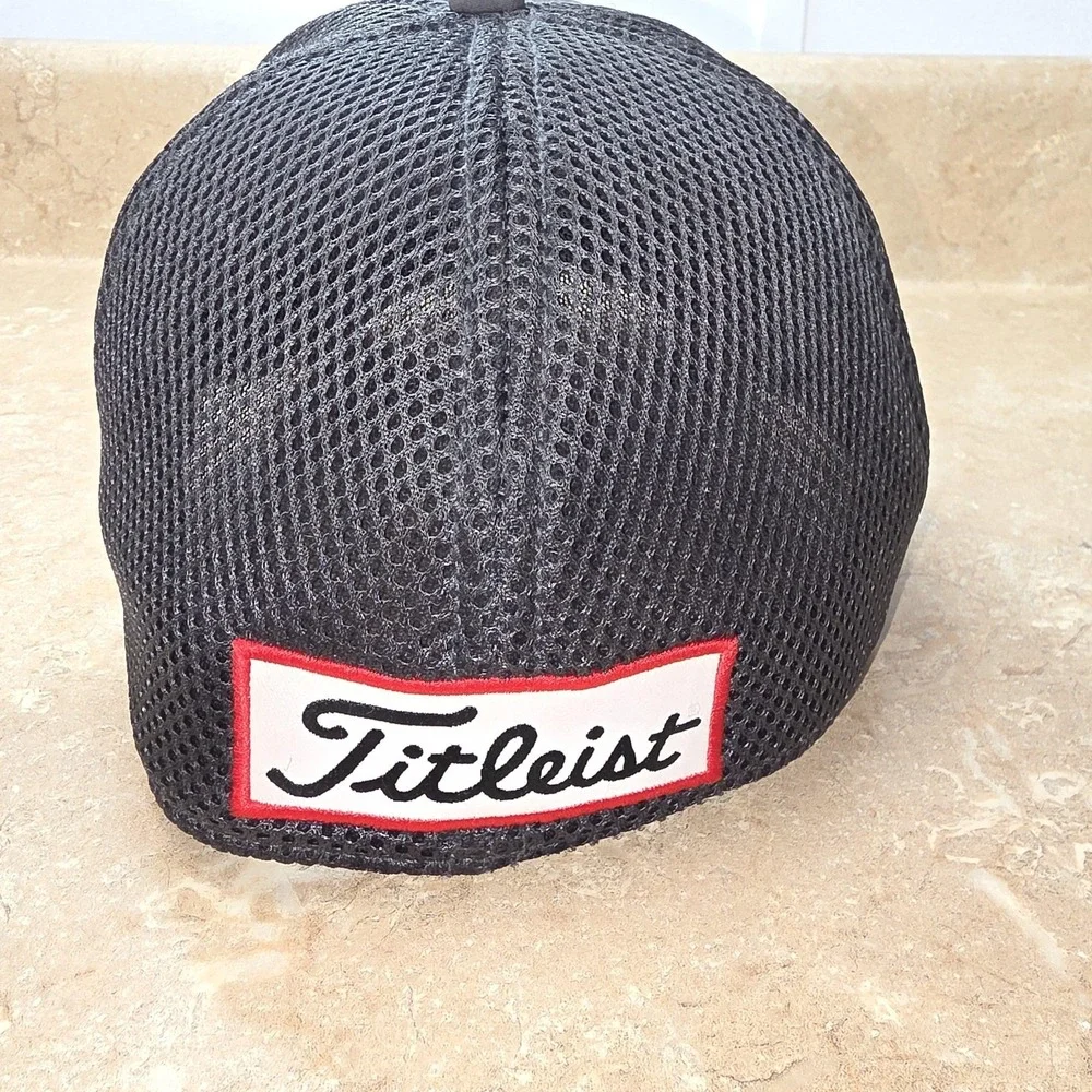 Titleist Hat Cap‎ Fitted Mens L Gray Mesh Trucker Golf Breathable Sports Logo